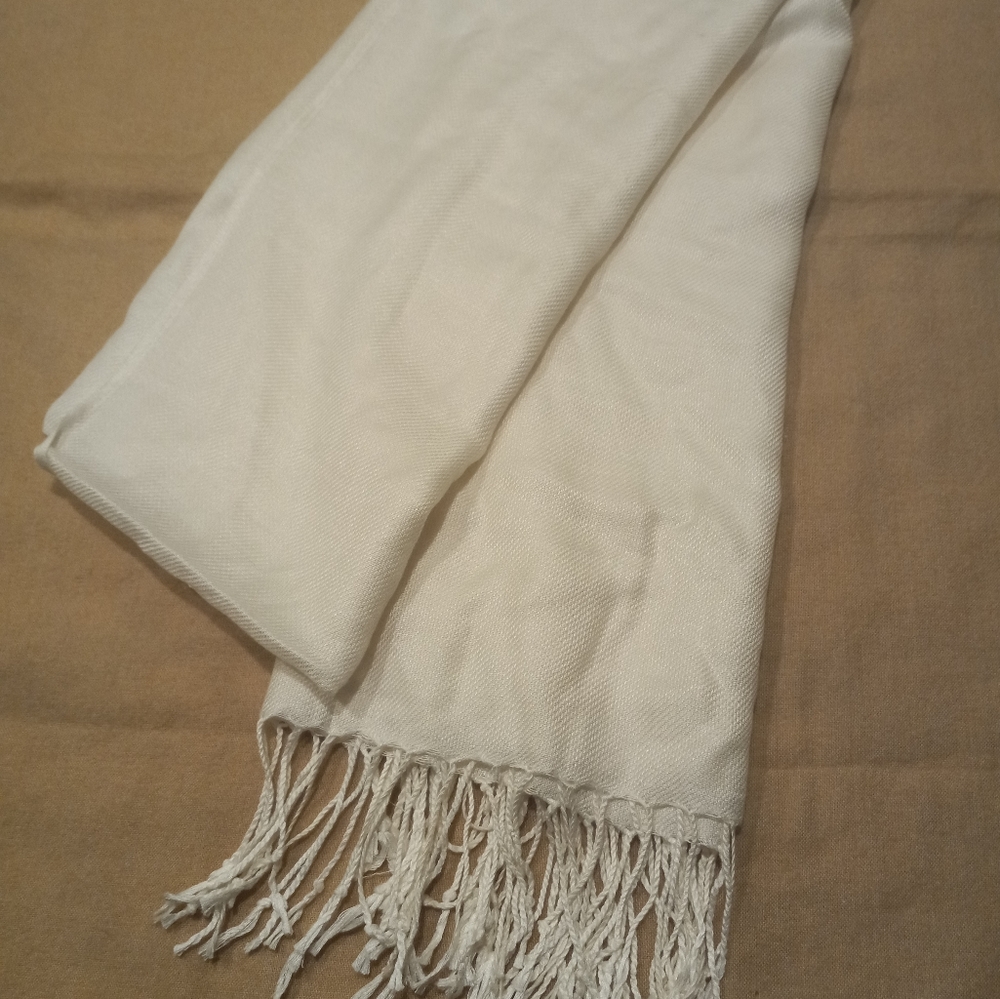 Cream color 100% luxury pashmina wool scarf